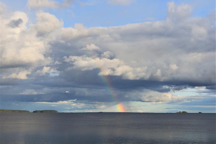 Sadekuuro Oulujärvellä.