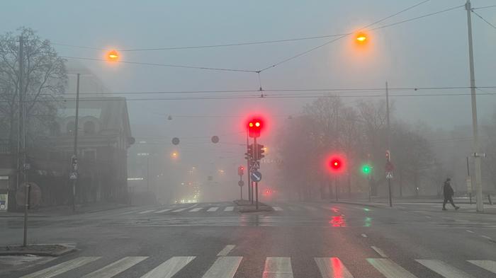 Sumuinen aamu Sumuinen aamu Helsingissä.