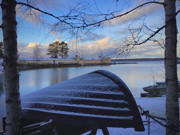Ohut lumikerros Tampereella Tampereellakin satoi hieman lunta.