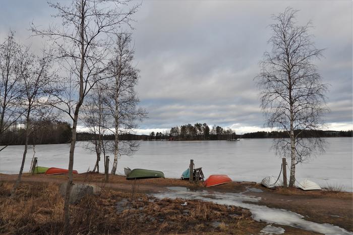 Lumet sulivat Jyväskylästä helmikuussa 2020. Samalla oheni myös jääpeite.