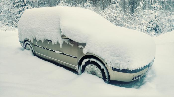 Joulukuu alkoi runsaassa lumisateessa Pohjois-Suomessa.