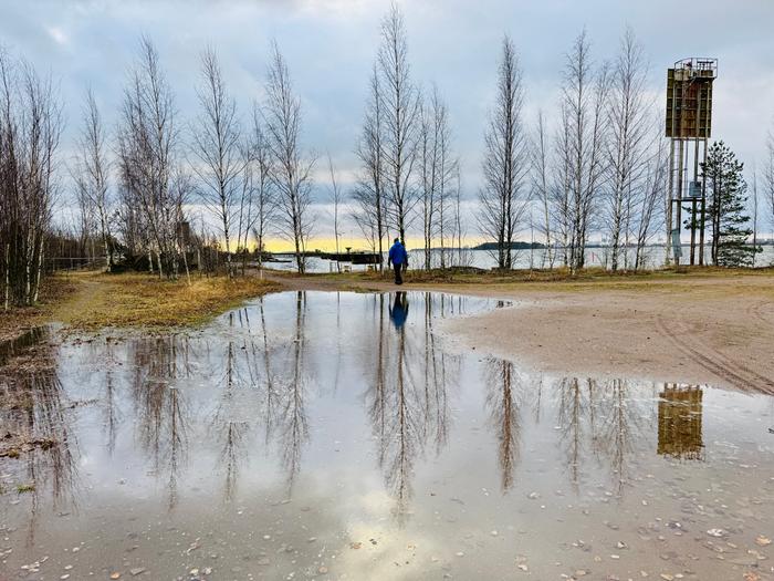 Lounaistuuli voimistuu ja sää lauhtuu marras-joulukuun vaihteessa.