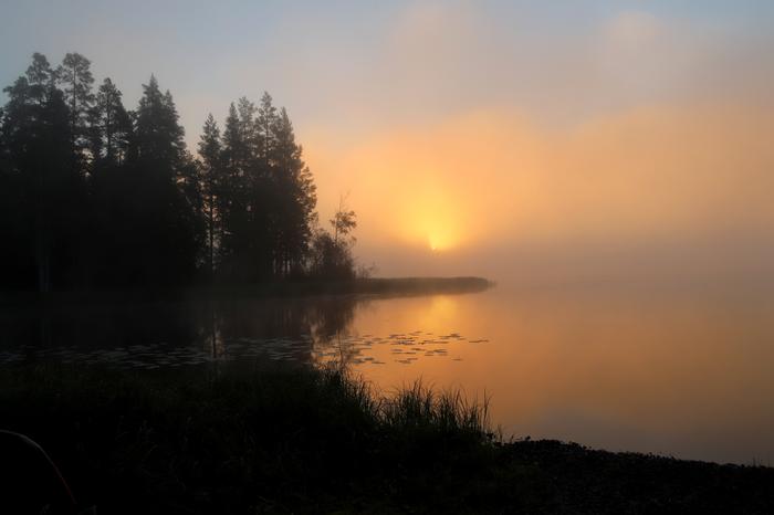 Ilta- ja aamusumuja esiintyy usein sään viiletessä syksyllä.