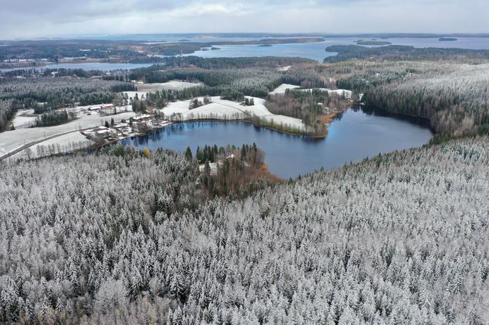 Lokakuun lumisateita Pirkanmaalla.